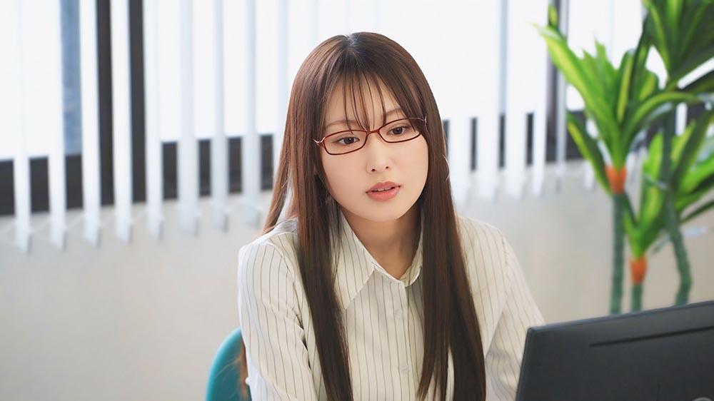 パワハラ女上司の裏の顔～部下に強くあたり散らし、人格否定までする裏で社長の前では従順な玩具だった～ - サンプル画像 - 1