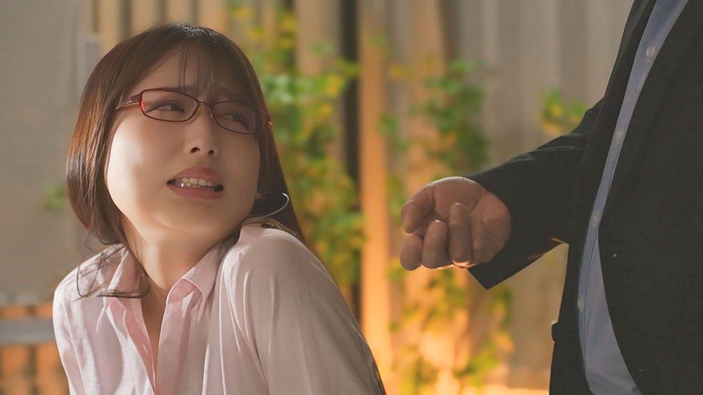 パワハラ女上司の裏の顔～部下に強くあたり散らし、人格否定までする裏で社長の前では従順な玩具だった～ - サンプル画像 - 8