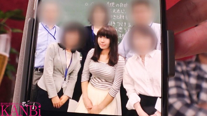 現役小学校教員 隠れ変態コスプレイヤー人妻 奥川るきの33歳 AVデビュー 爆発する10年分の性的欲求 - サンプル画像 - 2