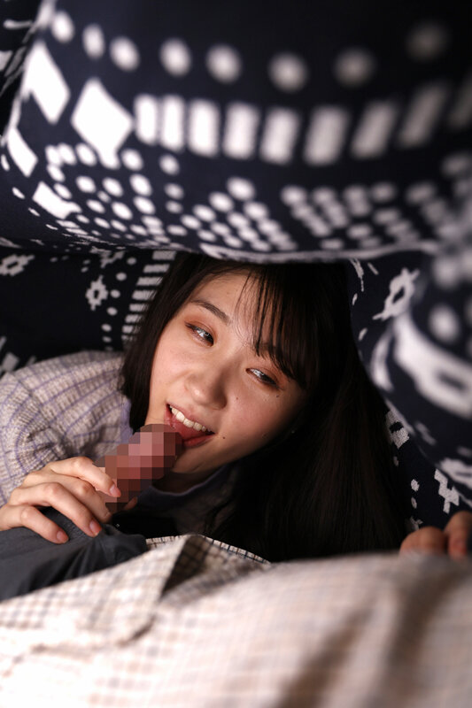 えっ！！友達のカノジョが僕の布団の中に潜り込んできたっ？！「ねえ、しよっか？布団の中だったらバレないからしてもいいよ◆」5 - サンプル画像 - 15
