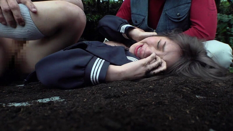 下校中の女子●生を狙った野外拉致レ●プ映像 - サンプル画像 - 13