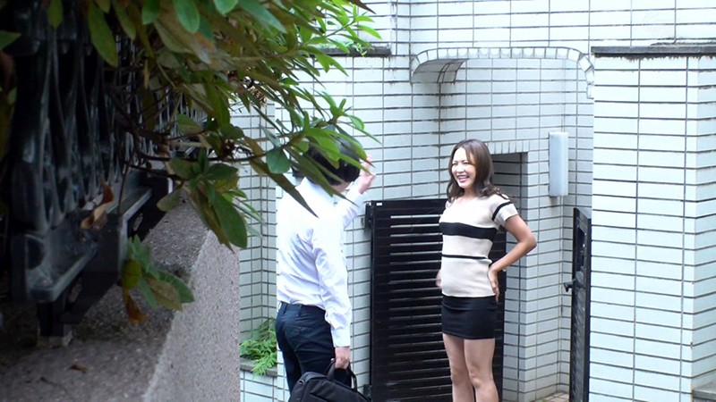 旦那のいない午前中に専業主婦の自宅に押しかけ突撃訪問生ハメ中出しSEX！ - サンプル画像 - 16
