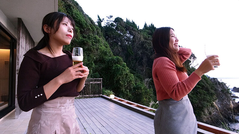 セックスレス人妻と行く 不倫づくし貸別荘の旅 Side.B - サンプル画像 - 1