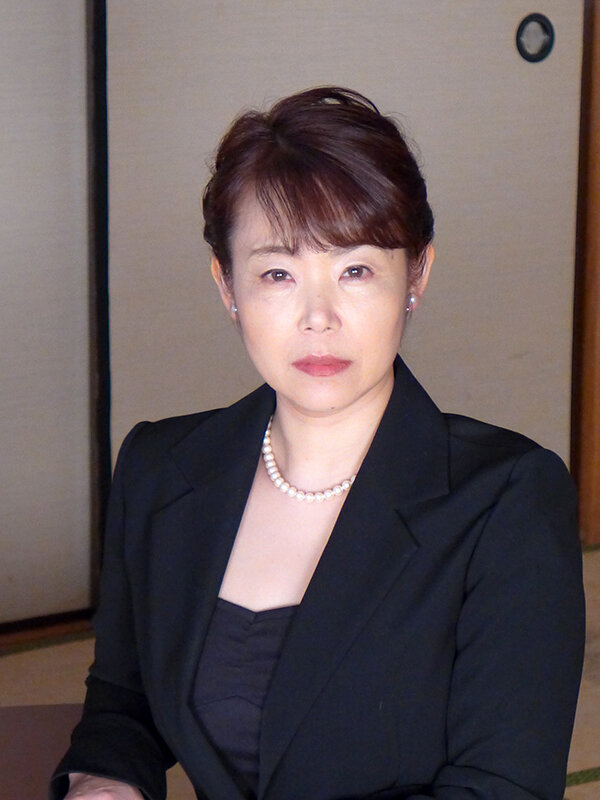 熟女 白昼の淫らな情事 夫の葬式が終わった午後、葬儀屋の巨根が… ●校の時の同級生にお金を借りた人妻はその代償に… - サンプル画像 - 1