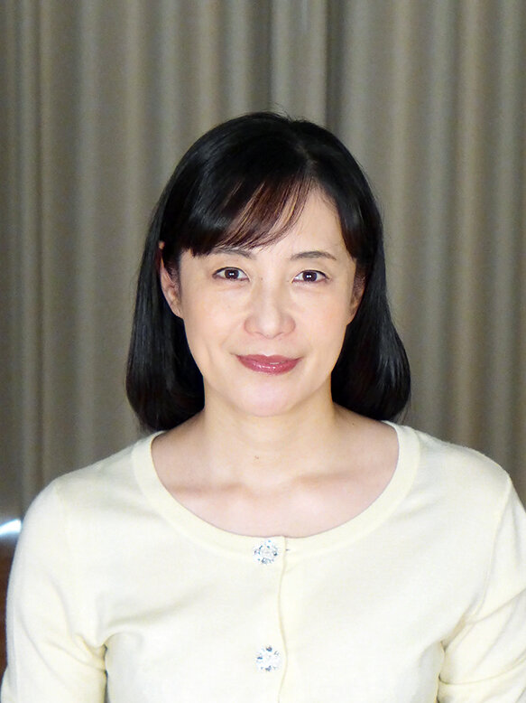 大股開きの熟女 エロドラマ 6人4時間 「そこ汚いからダメ～！」 - サンプル画像 - 14