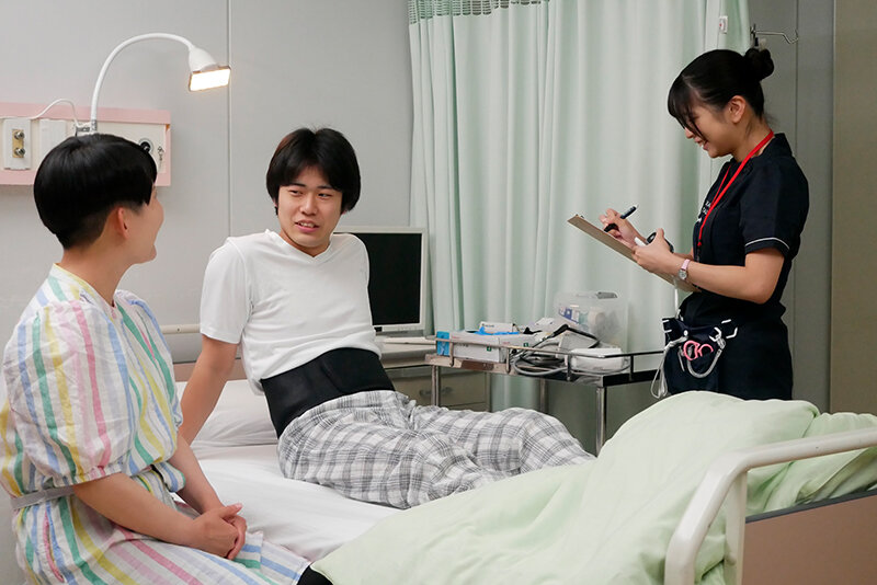 患者さんにがっつき接吻で元気にしてあげていた看護師 乳首もオチンポもいっぱいベロちゅうで勃起させて精液ごっくん ゆらさん 24歳 皐月ゆら - サンプル画像 - 13