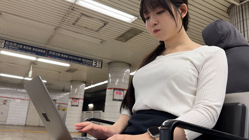 【推しの後輩】 常に笑顔のあざと系女子 後輩OLのSEX動画公開します 真白ふわり - サンプル画像 - 15