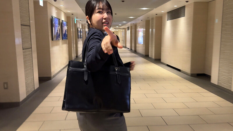 【推しの後輩】 常に笑顔のあざと系女子 後輩OLのSEX動画公開します 真白ふわり - サンプル画像 - 2