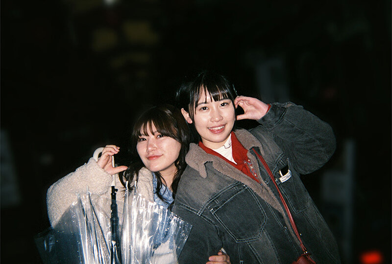 ハニカミ接吻旅行 旅行中ずっとキスしたら…もっと好きになって離れられなくなりました。ベロを絡ませ身体を重ねた1泊2日の恋人デート 乃々瀬あい 有加里ののか - サンプル画像 - 1