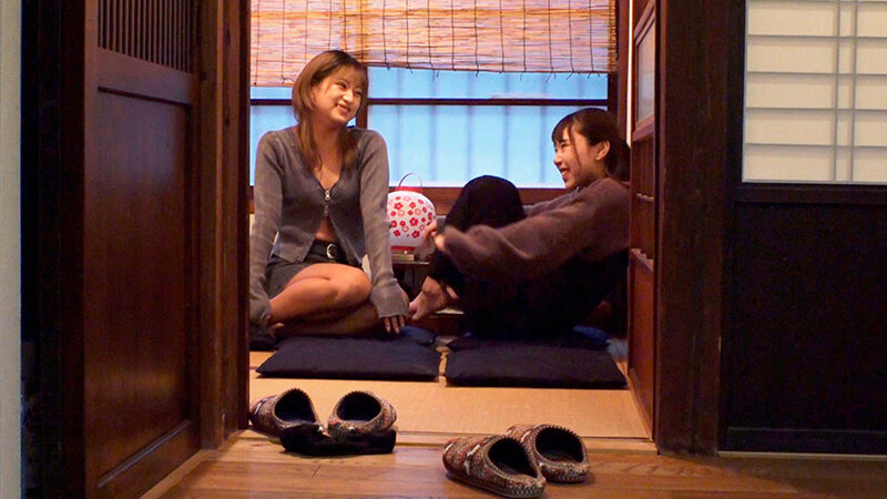 もう会えない…だから好きを伝えたくてキスしたらもっと好きになりました。ラストレズで想いを重ね、唇を重ね、1泊2日の民泊デート 渚みつき さつき芽衣 - サンプル画像 - 10