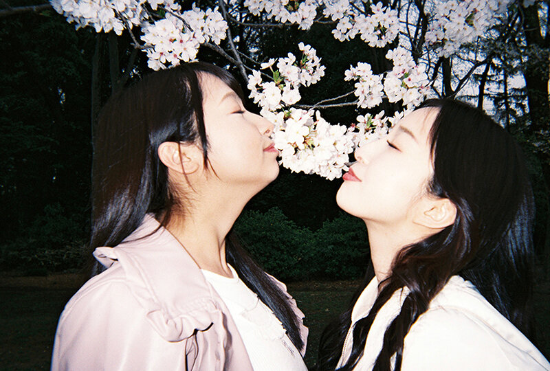 もしも2人が交際したら…好きが溢れる1日になりました。一緒にご飯作ってシャワー浴びて胸を重ね朝まで抱き合った初めてのお泊りおうちデート 月野かすみ 星乃夏月 - サンプル画像 - 6