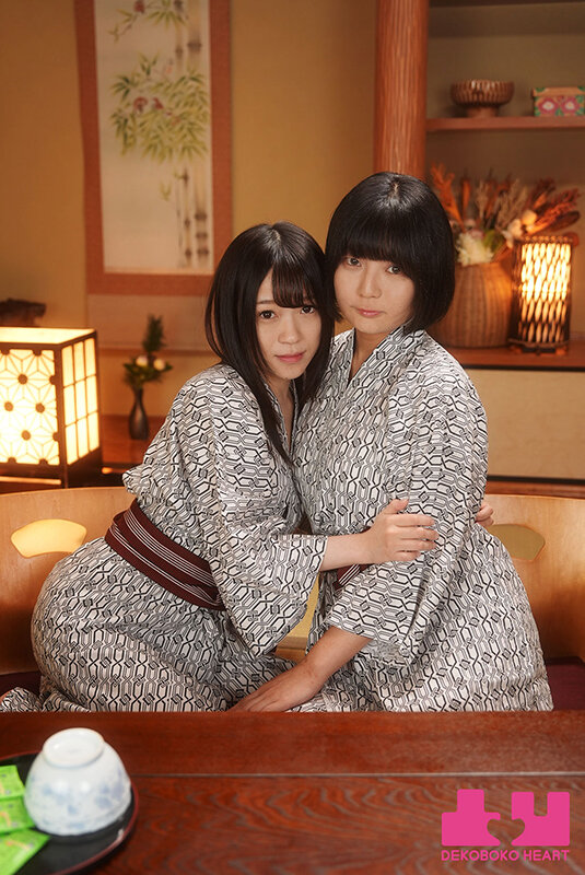 失恋傷心中ねぎらい1泊2日の温泉旅行で友達から初めてのレズビアンに目覚めた2人 南梨央奈 乃木蛍 - サンプル画像 - 1