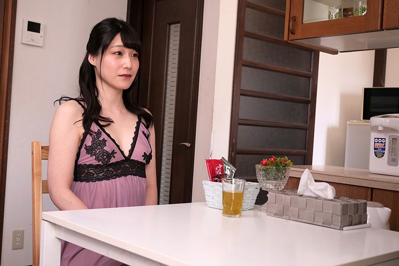 ヤり盛り男子校生と濃厚ベロキスと乳首舐めと喉奥フェラと中出しが大好物な変態W奥さん - サンプル画像 - 13