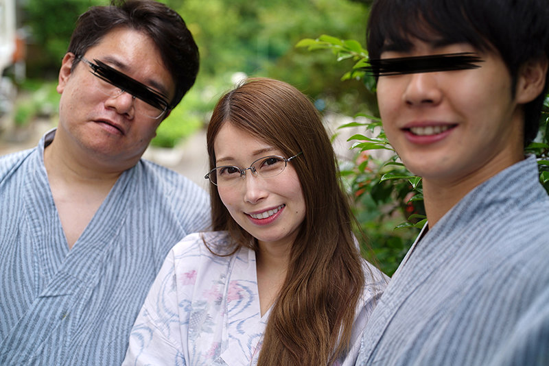 父親がいない間に何度もセックスしたがる性欲が強すぎる義母は絶倫息子の生挿入も拒まない VOL.3 - サンプル画像 - 20