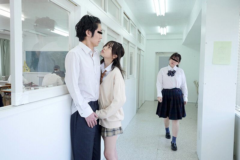 周りにバレないように萌え袖手コキでこっそり何度も射精させる小悪魔J系 - サンプル画像 - 9