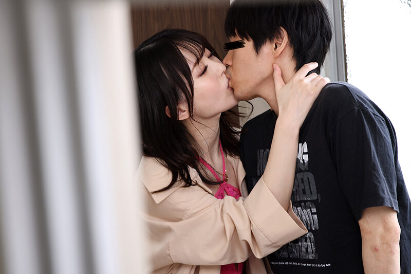 即ヤリ専門！入室5秒で唾液たっぷりのベロちゅうで悩める絶倫M男君をビンビンにさせる小悪魔ギャル 天馬ゆい 20歳 - サンプル画像 - 4