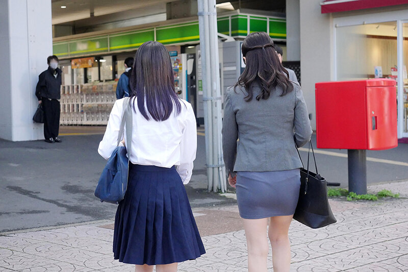 「えっ！おばさんの私が？！」我が子の前で痴●され必死に抵抗するも愛液を垂れ流し絶頂が止まらない巨尻母 - サンプル画像 - 3