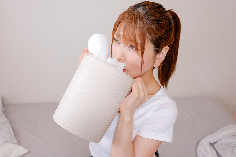 「二人だけの秘密ね...」せんずり臭い父子家庭の家族全員をデカ尻で誘惑！声が出せない状況で膣内搾精するヤリマン家政婦 - サンプル画像 - 4
