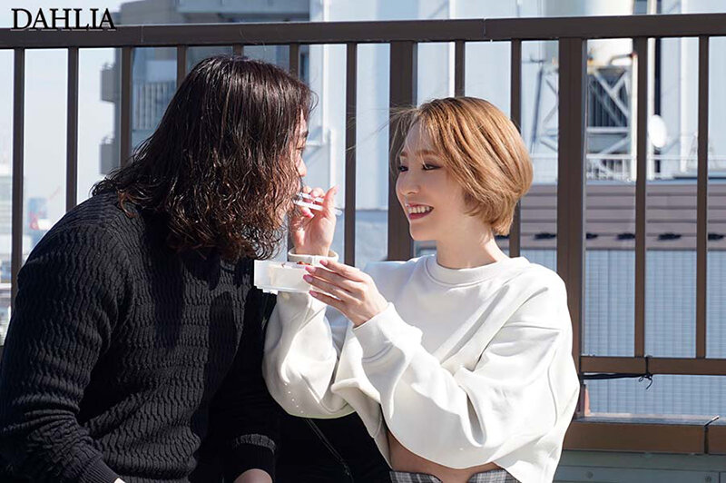 妻との離婚を求めてくるわけじゃないし会えば必ずヤらせてくれるし何よりセックスの相性が抜群だからなかなか手離せない都合の良い愛人 聖ひばり - サンプル画像 - 1