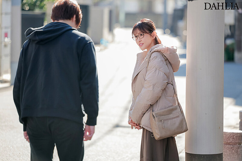 こんなおばさんでもナマでしてくれますか？ 角奈保 - サンプル画像 - 1