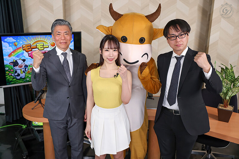 マスコットと女子アナウンサー今日の天気は荒れ模様…。‘国民的’人気女子アナの『電撃結婚！！』それは、マスコットまでも嫉妬に狂わせて…。 与田りん - サンプル画像 - 1