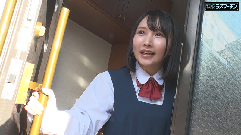 ヨッちゃんはバカじゃないもん！ちょっと性欲が我慢できないだけ…大っきなお兄ちゃんの押しつぶしピストンでマ○コぶっ壊される妹 由良かな - サンプル画像 - 2