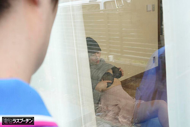 セクシーランジェリーコレクションを引っ越し業者に見つかった巨乳人妻がザコ乳首を開発され性処理肉便器になるまでたった3日 広瀬美結 - サンプル画像 - 4