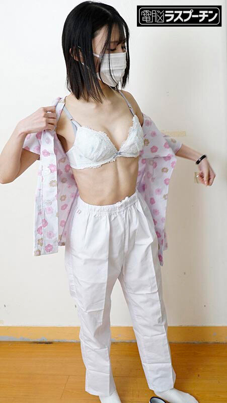 現代社会の闇を告発！セクハラさせ放題！あまりの忙しさに即ハメOKの老人介護施設 百合良 - サンプル画像 - 4