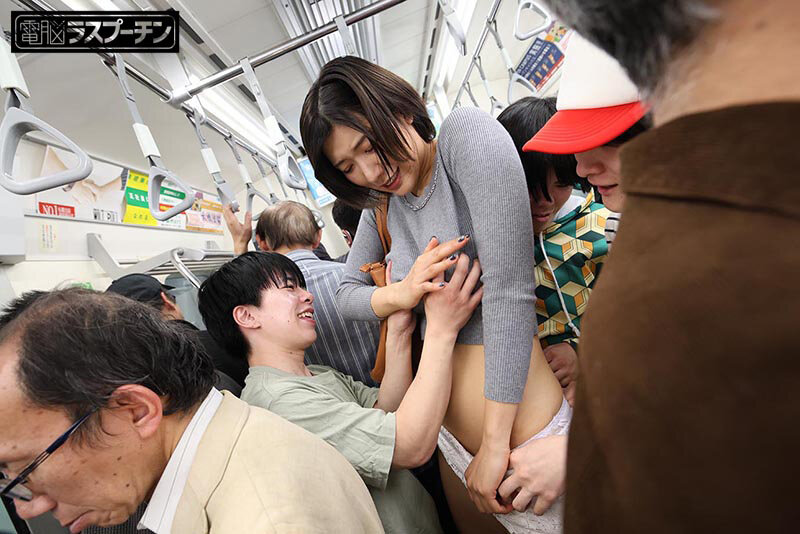 満員電車の人混みに紛れた悪ガキ3人組の下半身イタズラで何度も絶頂させられる高身長女 花宮きょうこ - サンプル画像 - 6