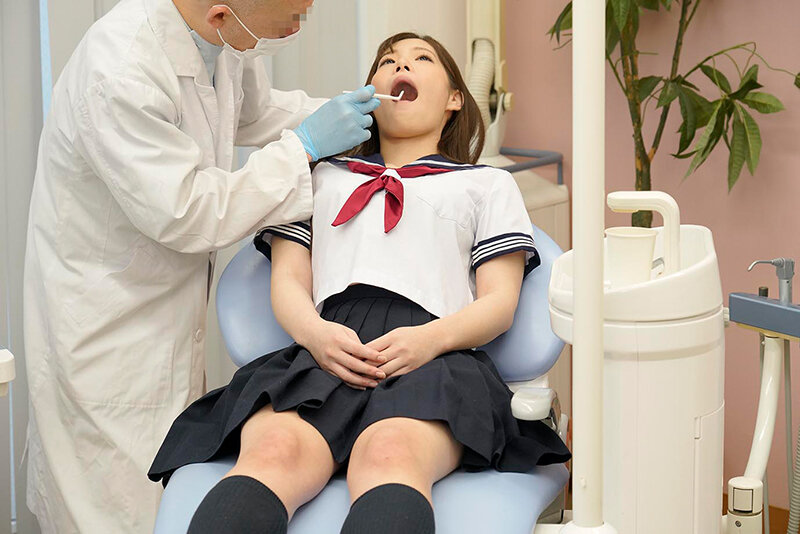 麻酔で眠らせた女子○生を拘束してクリトリス吸引アクメでグッタリするまでイカせる悪徳歯科クリニック 結城りの 宇流木さらら 市川愛茉 - サンプル画像 - 1