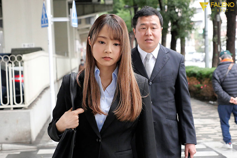 出張、相部屋、女上司。朝までお叱り杭打ち10発種搾り 河南実里 - サンプル画像 - 1