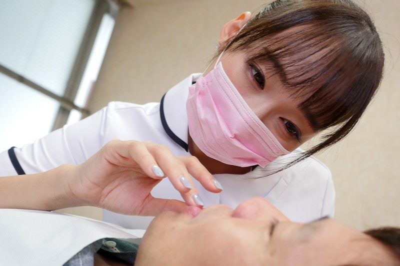 働く綺麗なお姉さんにいきなり痴女られちゃった俺 3 - サンプル画像 - 5