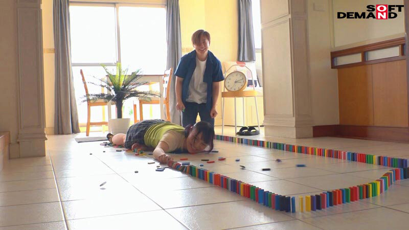 いきなり全身拘束から始まる24時間リアル大脱出 齋齋いつき史上最難解のパニックイライラ？！SEXドキュメント！ 累計総フォロワー40万人台湾美少女インフルエンサーが、言葉の通じない純日本人男優さんと2人きりで山奥の監●ハウスに閉じ込められて、感情むき出しおっぱい… - サンプル画像 - 12