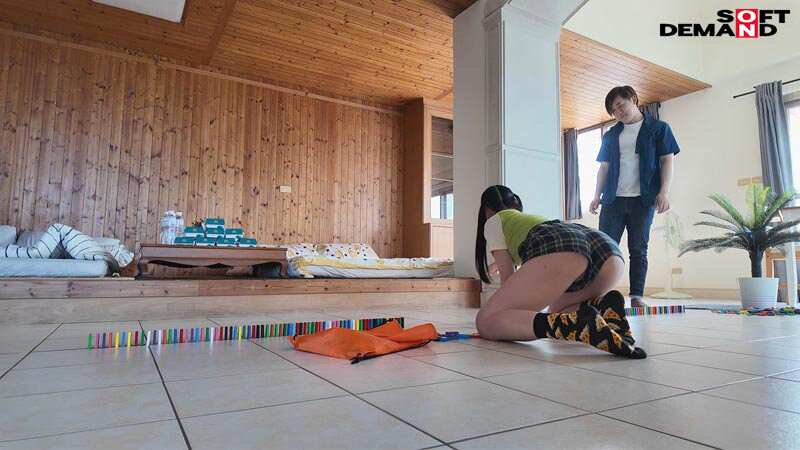 いきなり全身拘束から始まる24時間リアル大脱出 齋齋いつき史上最難解のパニックイライラ？！SEXドキュメント！ 累計総フォロワー40万人台湾美少女インフルエンサーが、言葉の通じない純日本人男優さんと2人きりで山奥の監●ハウスに閉じ込められて、感情むき出しおっぱい… - サンプル画像 - 9