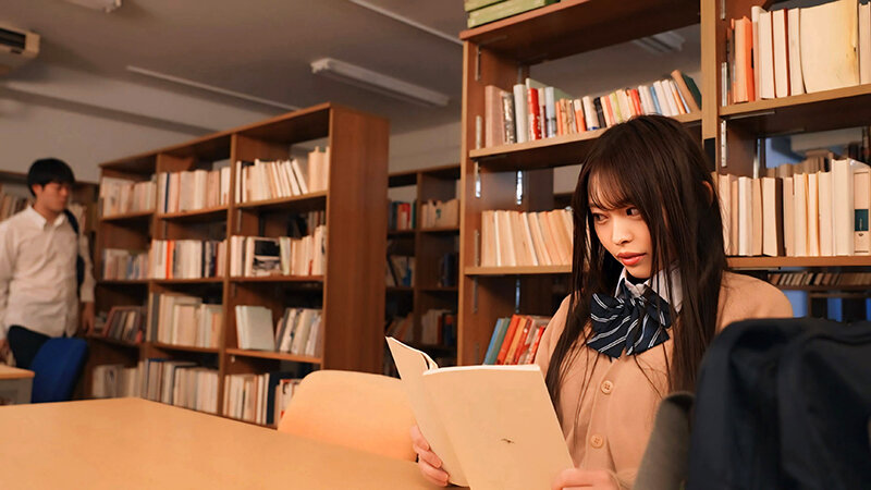 地味で無口な図書委員とセックスしまくった話。『何で？私、感じちゃってるの？？もしかして、いっぱい見て欲しいの？（※心の声）』 瀬戸ひなこ - サンプル画像 - 3