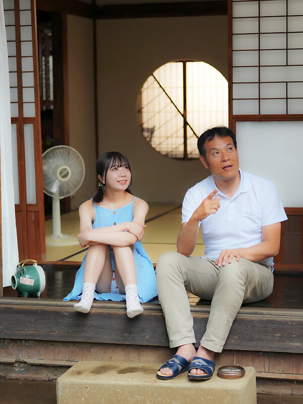 ある日、身寄りのない子を俺の家で預かることになった。娘のように接していたが献身的に身体を差し出してきたので…日向由奈 - サンプル画像 - 1