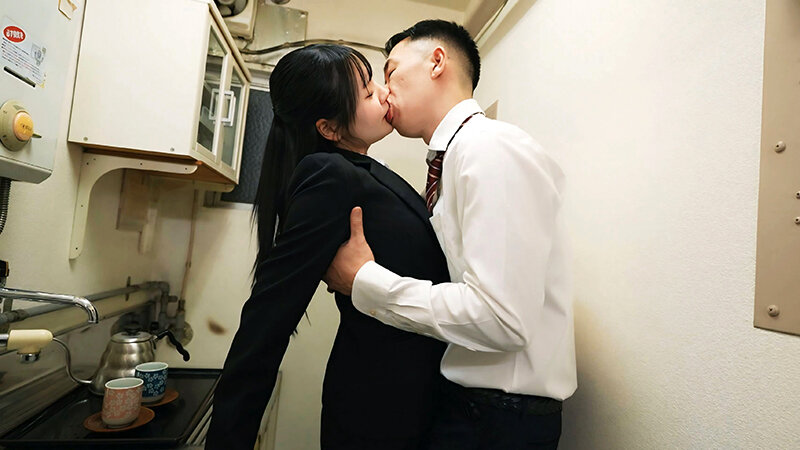 ズボラ界隈社畜ちゃん ブラック企業の深夜残業で会社に寝泊まり労働ザーメン搾取！ストレス解消の目覚ましセックスが毎朝のルーティーンになりました 佐藤愛瑠 - サンプル画像 - 3