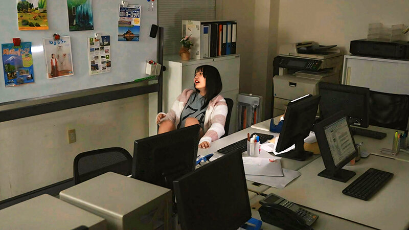 ズボラ界隈社畜ちゃん ブラック企業の深夜残業で会社に寝泊まり労働ザーメン搾取！ストレス解消の目覚ましセックスが毎朝のルーティーンになりました 佐藤愛瑠 - サンプル画像 - 6