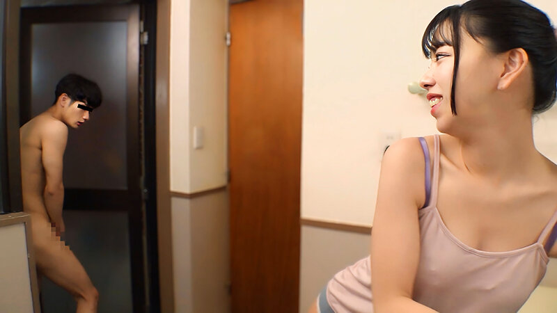 ボクの包茎チ〇ポの皮を剥いて「おち〇ちんのココを綺麗にしないとモテないよ◆」と言って触るたびにビクンビクンと腰が動くボクの反応を楽しみながら亀頭から隅々まで丁寧に汚れを落としてくれるブラコン巨乳おねえちゃん＃04 ことのちゃん - サンプル画像 - 2