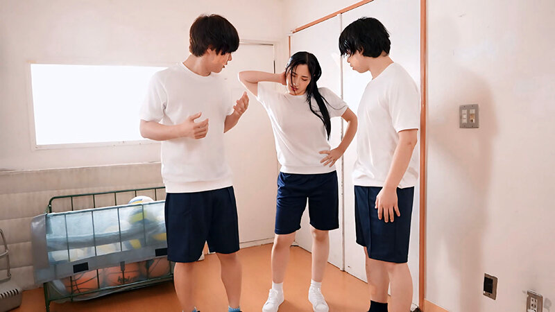 水を被るとHカップ爆乳女になっちゃう体質の転校生と1/2なスクールライフ 北野未奈 - サンプル画像 - 3