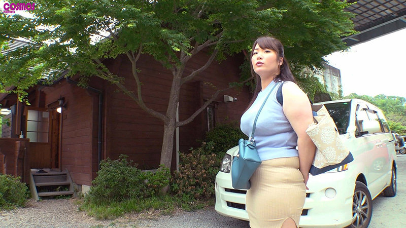 童貞大学生とコテージに一泊 筆おろしSEXから朝までヤりまくる巨尻妻 りおなさん - サンプル画像 - 2