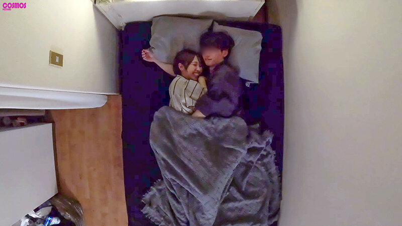 素人妻が一般大学生の自宅にコンドーム1つ渡され一泊一度のゴム姦では満足できず宿泊中2度もガチ中出しを許してしまう 騎乗位でGカップ乳を揺らす軟乳妻 りほさん29歳 - サンプル画像 - 11