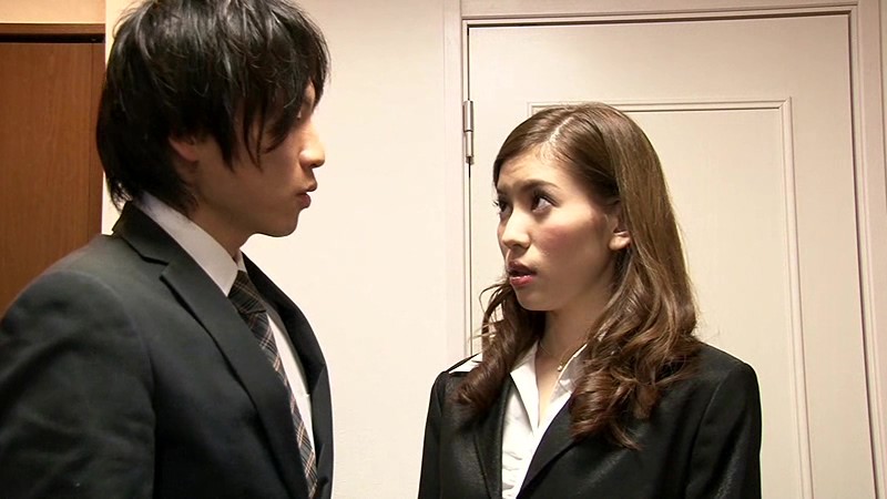 不倫がバレた社長夫人はズイキで美乳を揺らせて悶絶し、ヨダレを垂らしてキチ○イの様にイキまくる 芦名ユリア - サンプル画像 - 1