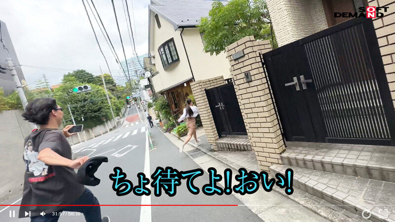 【注意喚起】SNSで男を募集し、公共のトイレで無許可ピンサロするち●ぽ大好きむっつり地味OLを私人逮捕＆実力行使 - サンプル画像 - 12