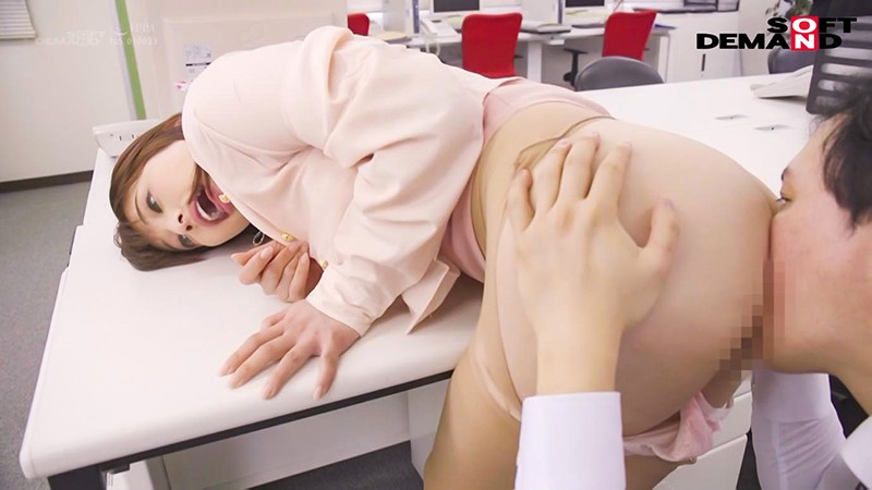 いつでも挿れ放題な催●オフィスレディはいかがですか？ 早川瑞希 - サンプル画像 - 6
