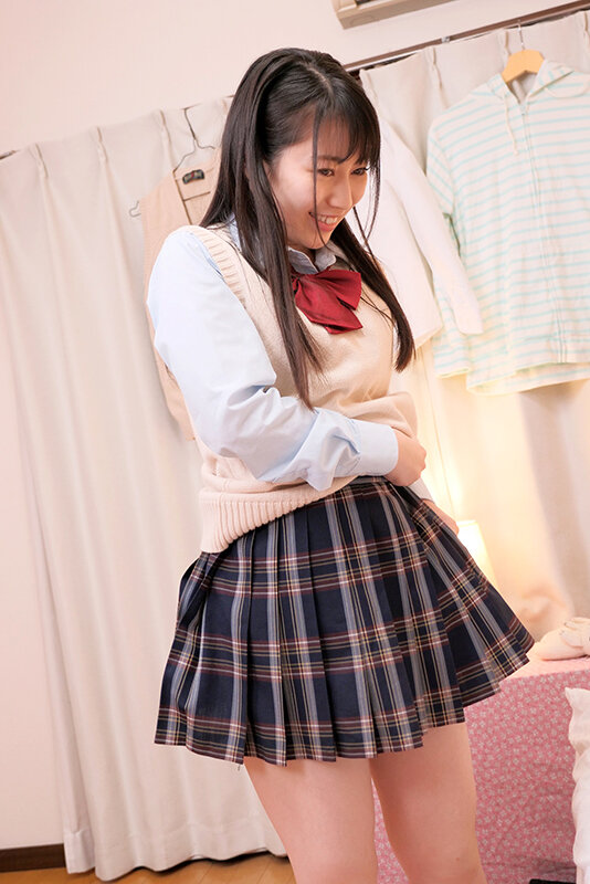 サエない僕に同情した女子校生の妹に「擦りつけるだけだよ」という約束で素股してもらっていたら互いに気持ち良すぎてマ○コはグッショリ！でヌルッと生挿入！「え！？入ってる？」でもどうにも止まらなくて中出し！15 - サンプル画像 - 16