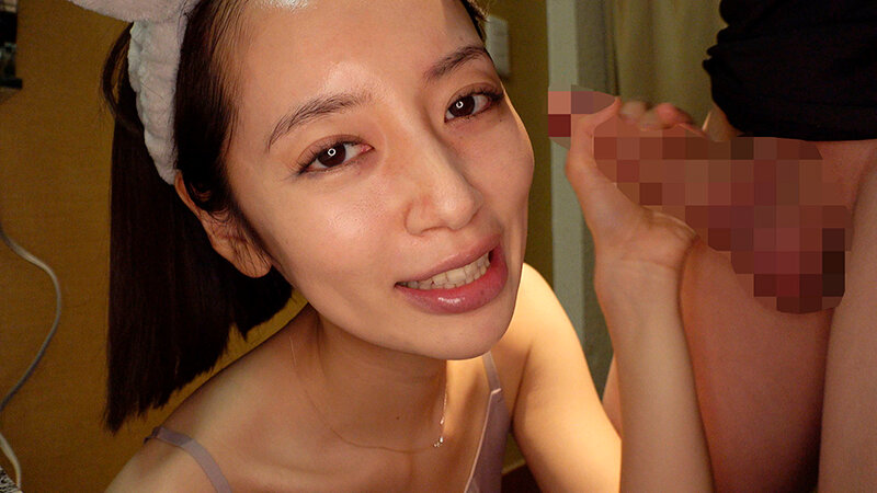 昔3-4回肉体関係を持った同僚の美咲かんなに3年ぶりに誘われて…1日限定の火遊び不倫デートで何度もゴックンと中出しをした - サンプル画像 - 14