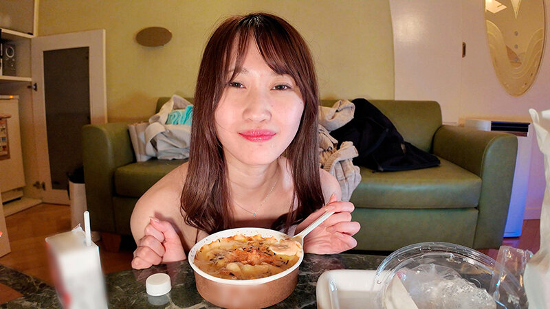 アフター5精飲セフレちゃん 丸の内で働く仕事帰りの美人OL有馬みずきと夜から朝にかけて1泊2日8射精で出勤前まで何度も中出しとゴックンをした - サンプル画像 - 17