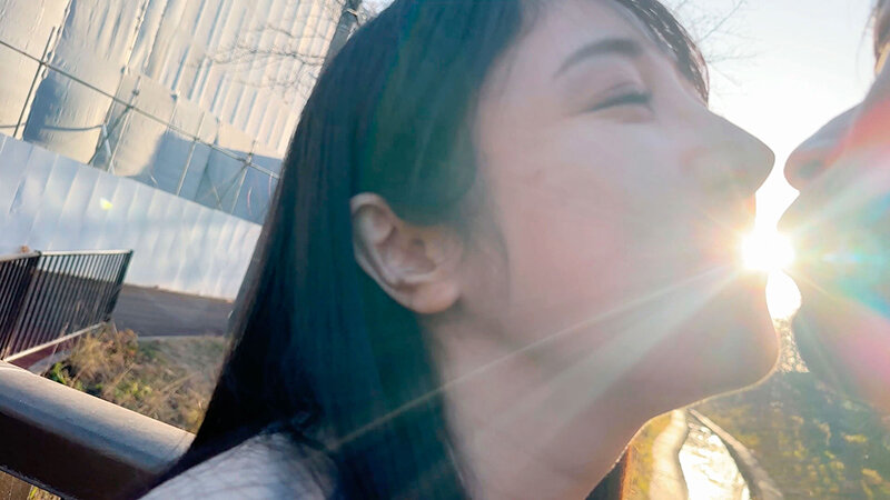 押しに弱そうな同じ職場のおっとり美人シングルマザー小野坂ゆいかをラブホに誘ったら笑顔で射精テクを見せてくる隠れムッツリで、ドライブした後彼女から2件目のラブホを誘われ何度も中出しを求められた - サンプル画像 - 12