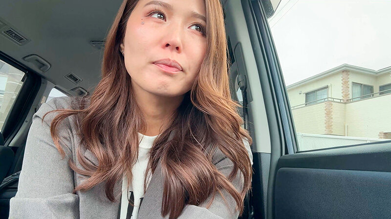 付き合って同棲していたけど別れて、ある日「荷物を受け取りたい」と3年ぶりに再会した元カノ通野未帆と久しぶりにキスをしたらもう一度だけSEXしたいと誘われ燃え上がるようなワンナイトラブをした。 - サンプル画像 - 10